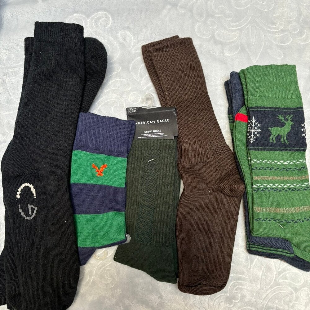 Lots of Men Socks New Never been Worn